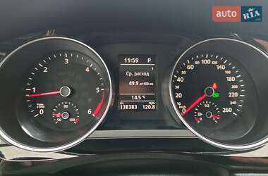 Седан Volkswagen Jetta 2016 в 