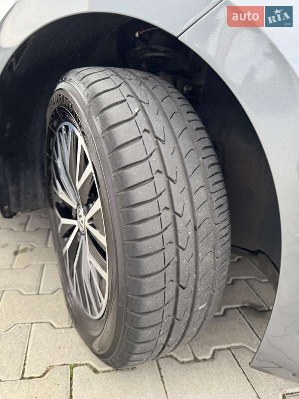 Седан Volkswagen Jetta 2019 в Харкові