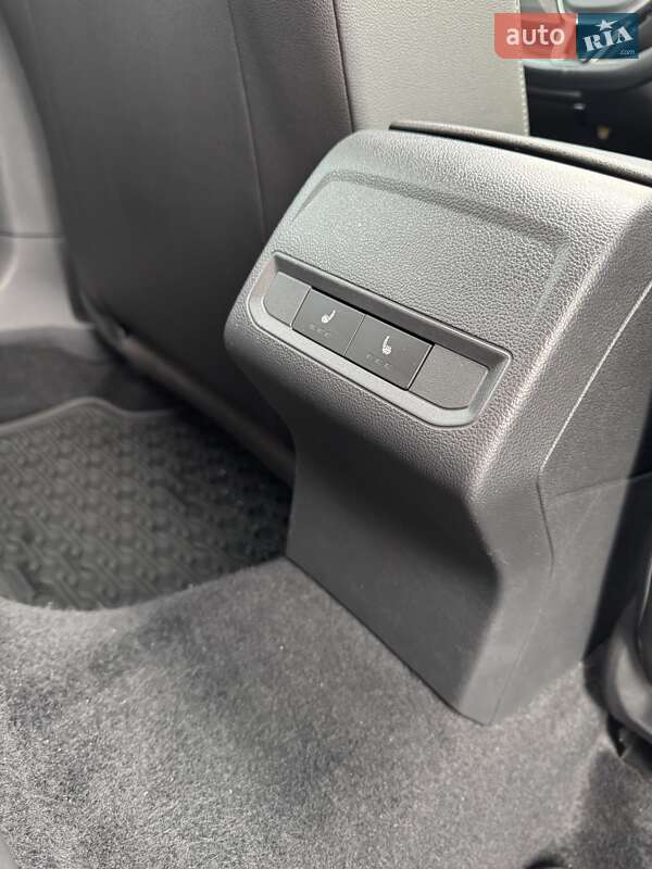 Седан Volkswagen Jetta 2019 в Харкові