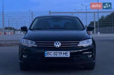 Седан Volkswagen Jetta 2016 в Львові