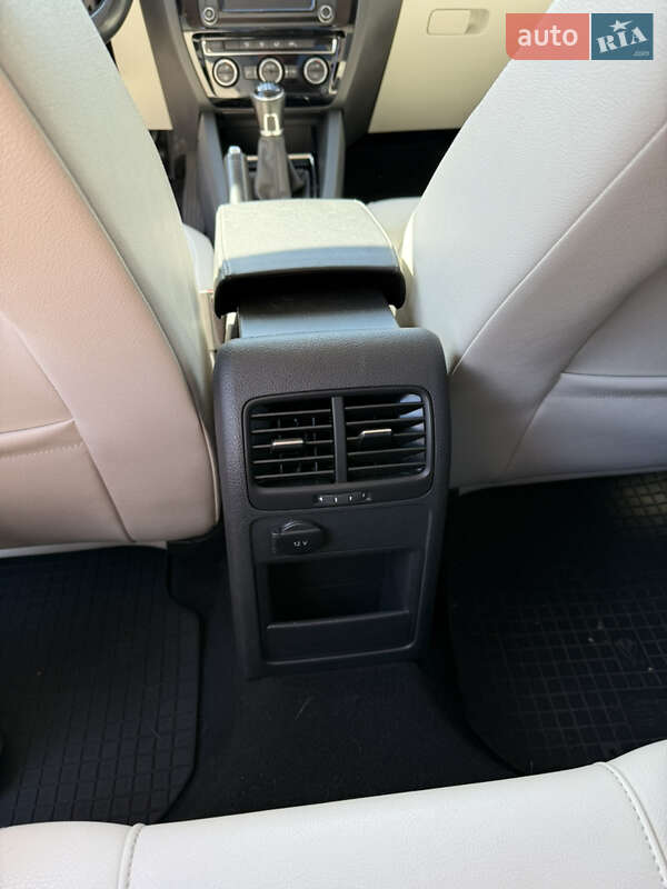 Седан Volkswagen Jetta 2016 в Харкові фото 17 Седан Volkswagen Jetta 2016 в Харкові