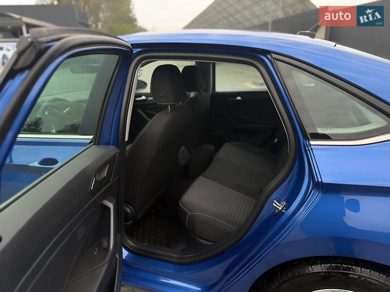 Седан Volkswagen Jetta 2023 в Львове фото 14 Седан Volkswagen Jetta 2023 в Львове