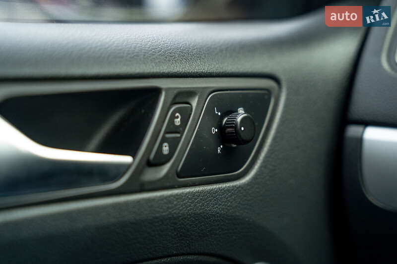 Седан Volkswagen Jetta 2012 в Черновцах фото 16 Седан Volkswagen Jetta 2012 в Черновцах