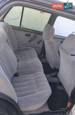 Седан Volkswagen Jetta 1987 в 