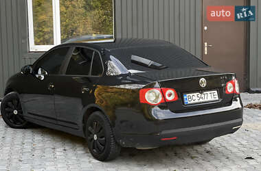 Седан Volkswagen Jetta 2007 в 