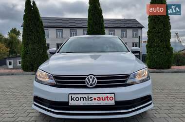 Седан Volkswagen Jetta 2017 в 