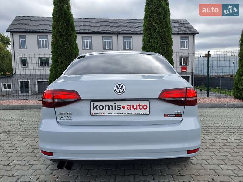 Седан Volkswagen Jetta 2017 в Виннице
