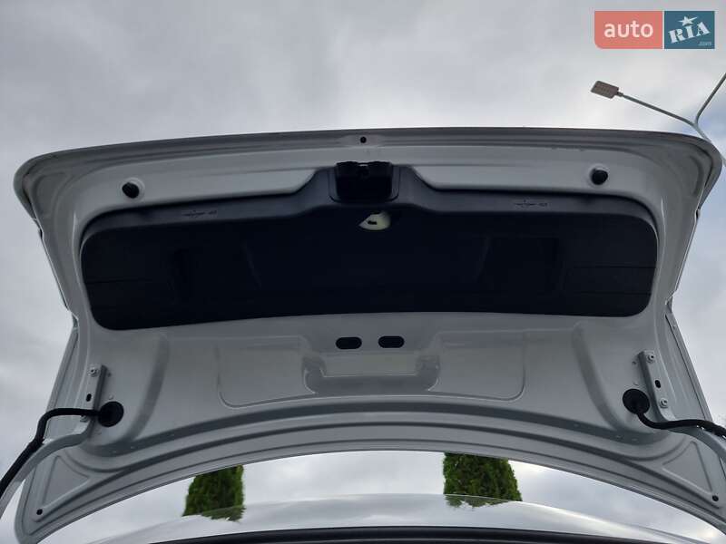 Седан Volkswagen Jetta 2017 в Виннице