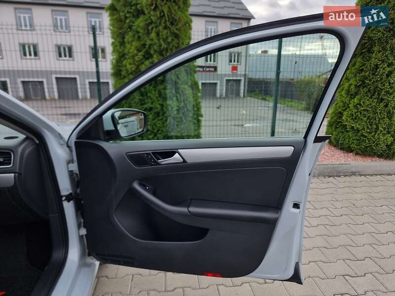 Седан Volkswagen Jetta 2017 в Виннице