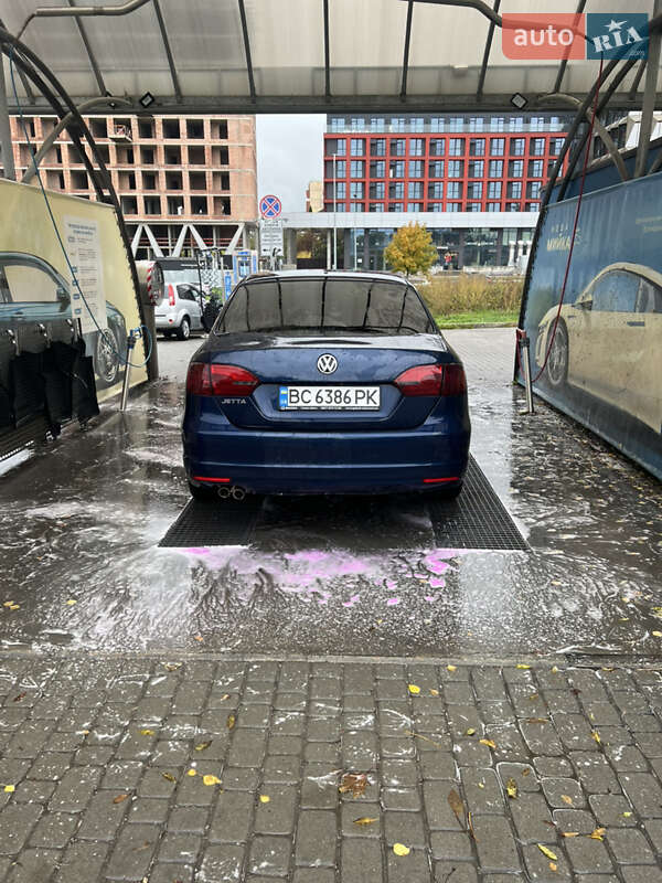 Седан Volkswagen Jetta 2013 в Львове фото 3 Седан Volkswagen Jetta 2013 в Львове