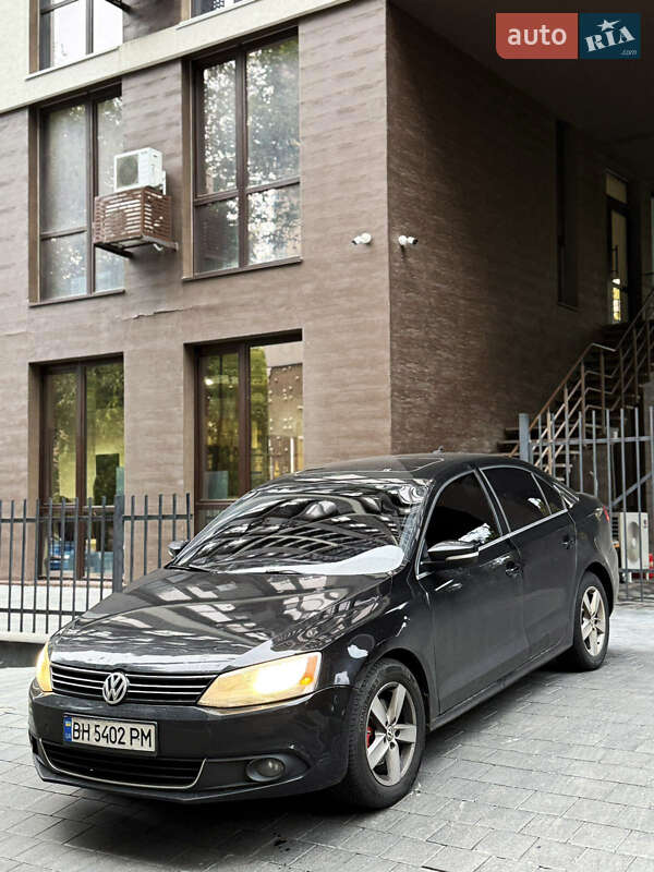 Седан Volkswagen Jetta 2011 в Одессе