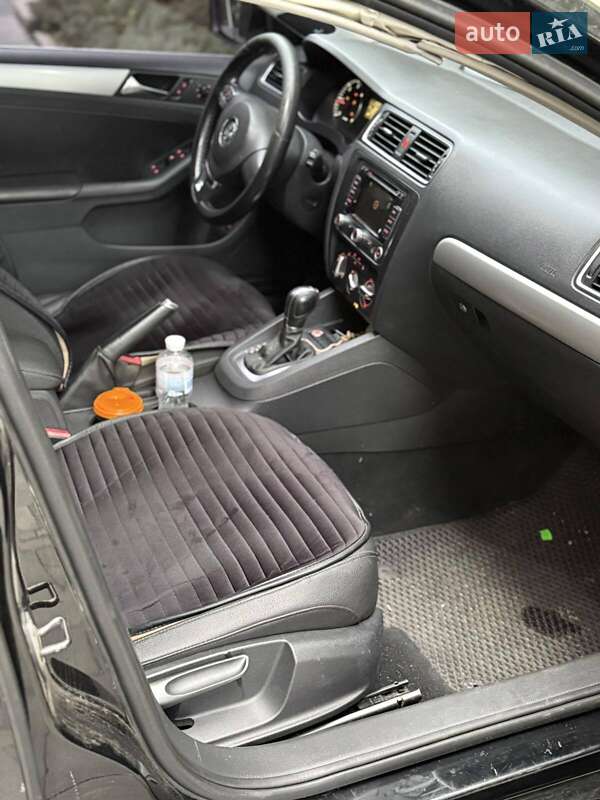 Седан Volkswagen Jetta 2011 в Одессе