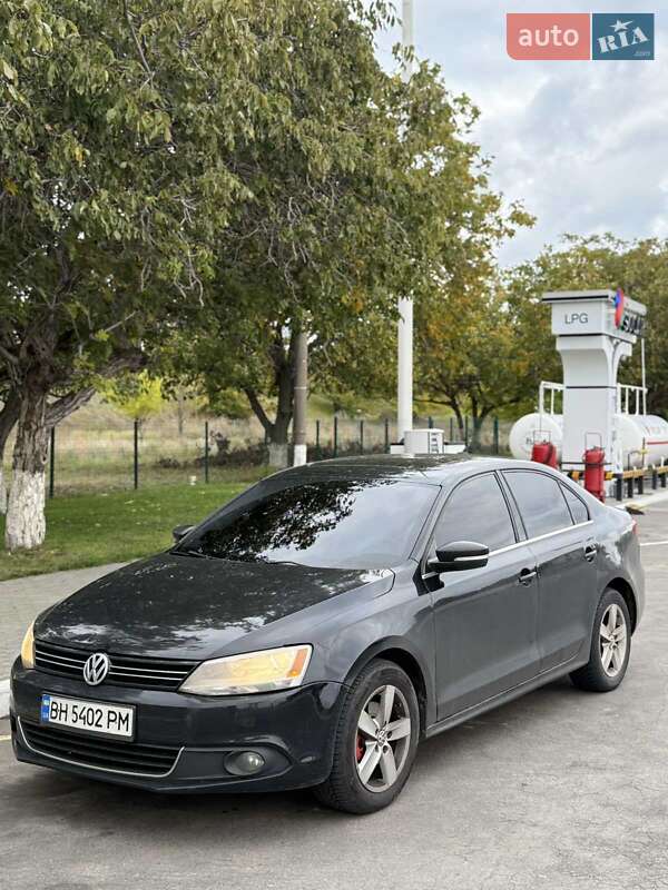 Седан Volkswagen Jetta 2011 в Одессе