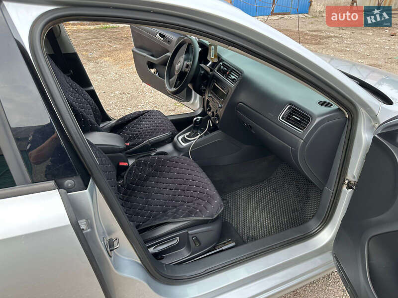 Седан Volkswagen Jetta 2014 в Сахновщине фото 9 Седан Volkswagen Jetta 2014 в Сахновщине