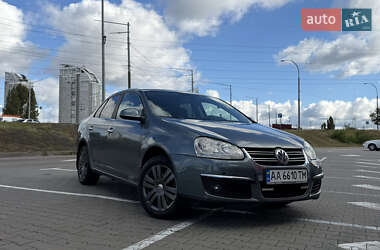 Седан Volkswagen Jetta 2008 в Киеве