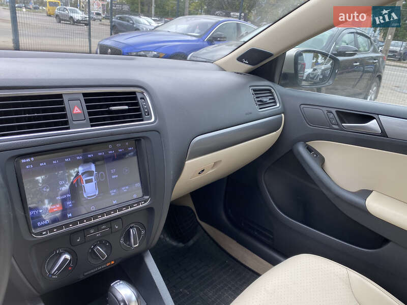 Седан Volkswagen Jetta 2014 в Одессе