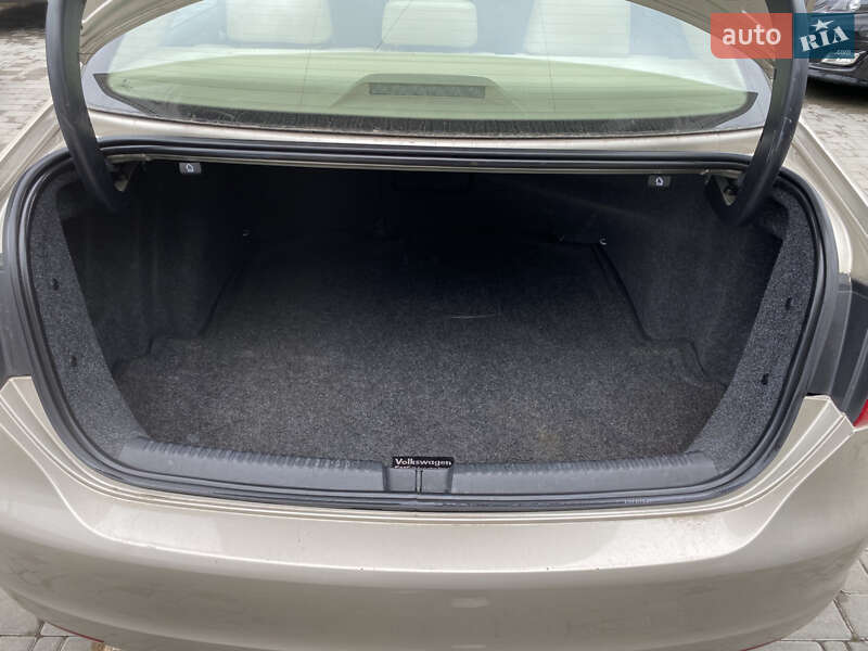 Седан Volkswagen Jetta 2014 в Одессе