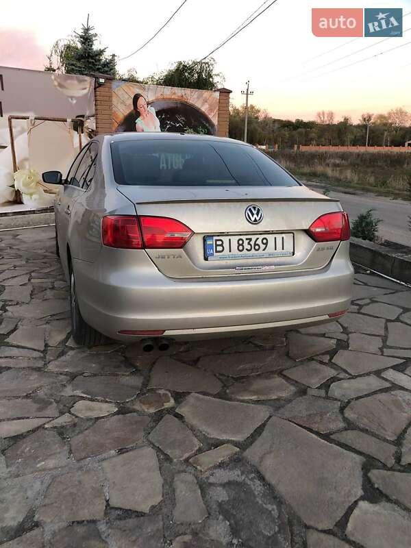 Седан Volkswagen Jetta 2013 в Полтаве