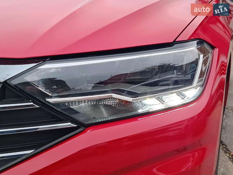 Седан Volkswagen Jetta 2019 в Харкові