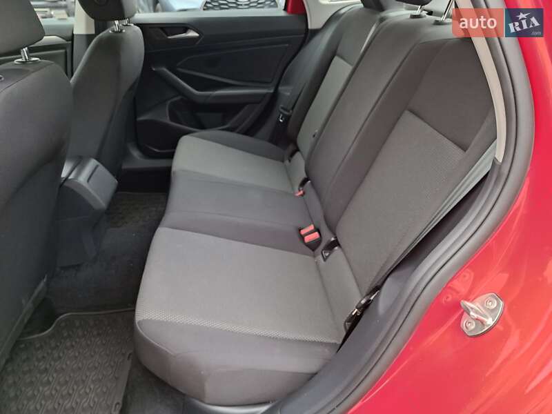 Седан Volkswagen Jetta 2019 в Харкові