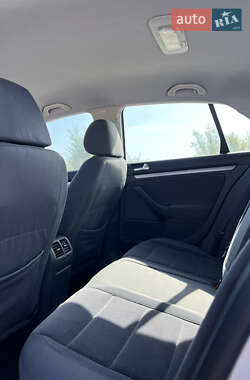 Седан Volkswagen Jetta 2008 в 
