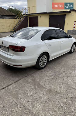 Седан Volkswagen Jetta 2016 в Харькове
