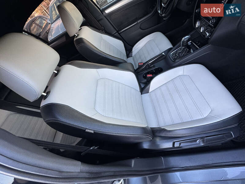 Седан Volkswagen Jetta 2016 в Запорожье фото 18 Седан Volkswagen Jetta 2016 в Запорожье