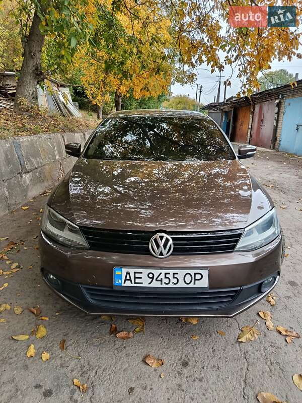 Седан Volkswagen Jetta 2011 в Днепре