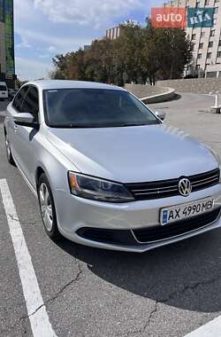 Седан Volkswagen Jetta 2013 в 