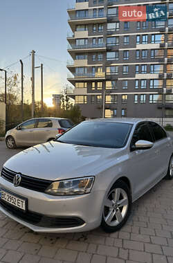Седан Volkswagen Jetta 2012 в Львове