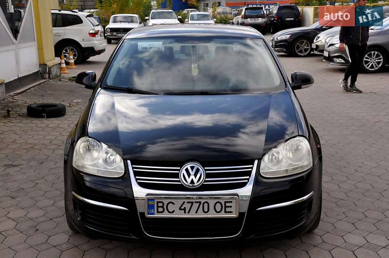 Седан Volkswagen Jetta 2006 в Львове