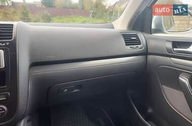 Седан Volkswagen Jetta 2008 в 