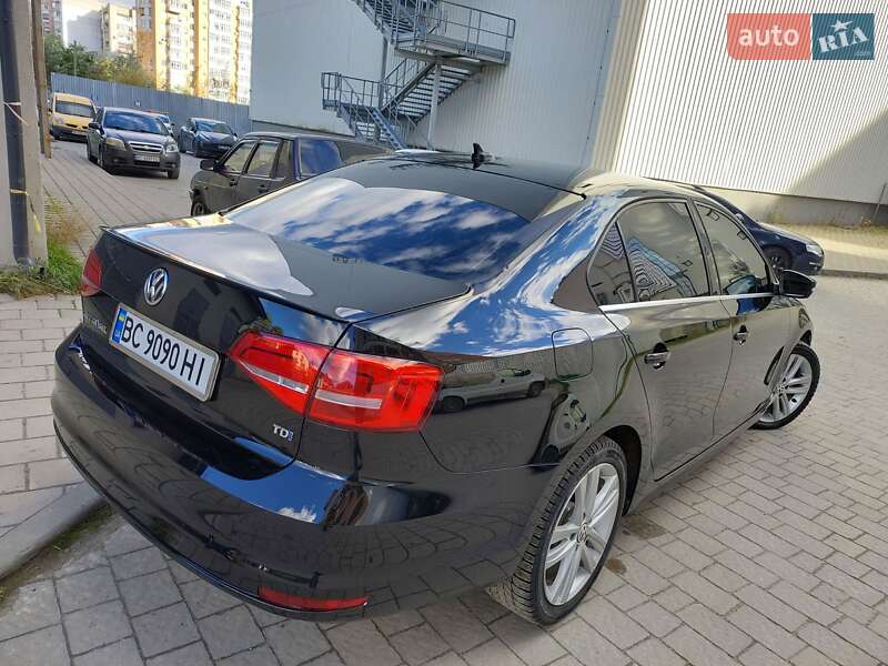 Седан Volkswagen Jetta 2015 в Дрогобыче