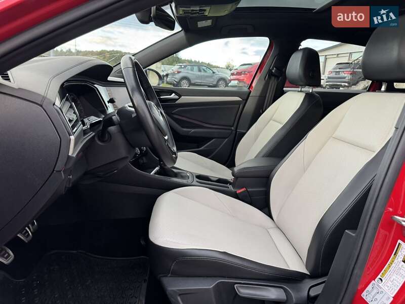 Седан Volkswagen Jetta 2018 в Львове