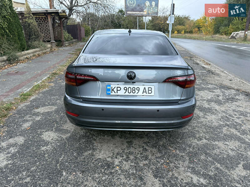 Седан Volkswagen Jetta 2019 в Запоріжжі