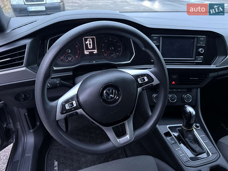 Седан Volkswagen Jetta 2019 в Запоріжжі