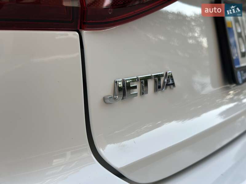 Седан Volkswagen Jetta 2016 в Одессе