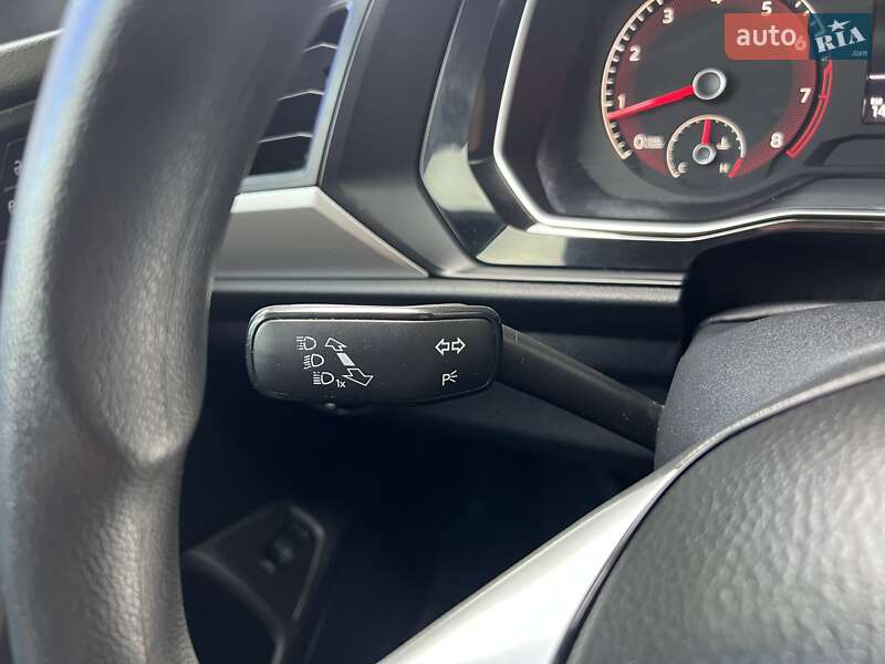 Седан Volkswagen Jetta 2018 в Львове