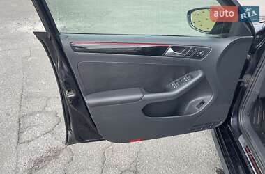 Седан Volkswagen Jetta 2015 в 