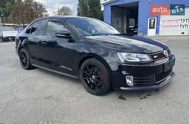 Седан Volkswagen Jetta 2015 в 