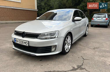 Седан Volkswagen Jetta 2012 в 
