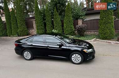 Volkswagen Jetta 2019