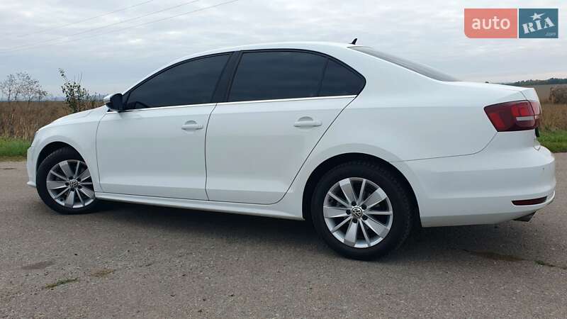 Седан Volkswagen Jetta 2016 в Тетієві фото 22 Седан Volkswagen Jetta 2016 в Тетієві