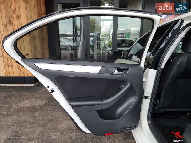 Седан Volkswagen Jetta 2012 в Вінниці фото 54 Седан Volkswagen Jetta 2012 в Вінниці
