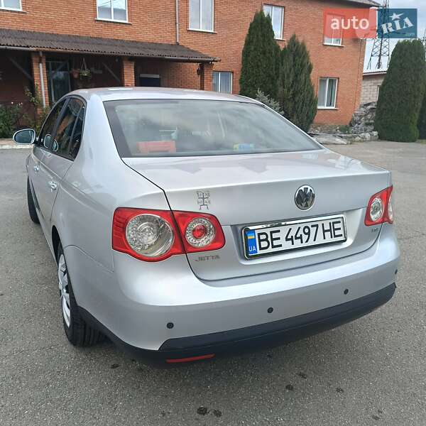 Седан Volkswagen Jetta 2006 в Знам'янці