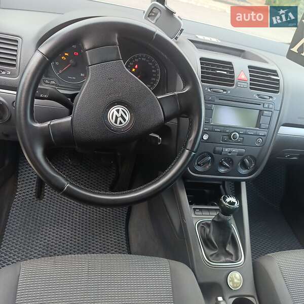 Седан Volkswagen Jetta 2006 в Знам'янці