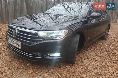 Седан Volkswagen Jetta 2018 в 