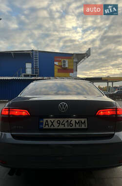 Седан Volkswagen Jetta 2017 в 