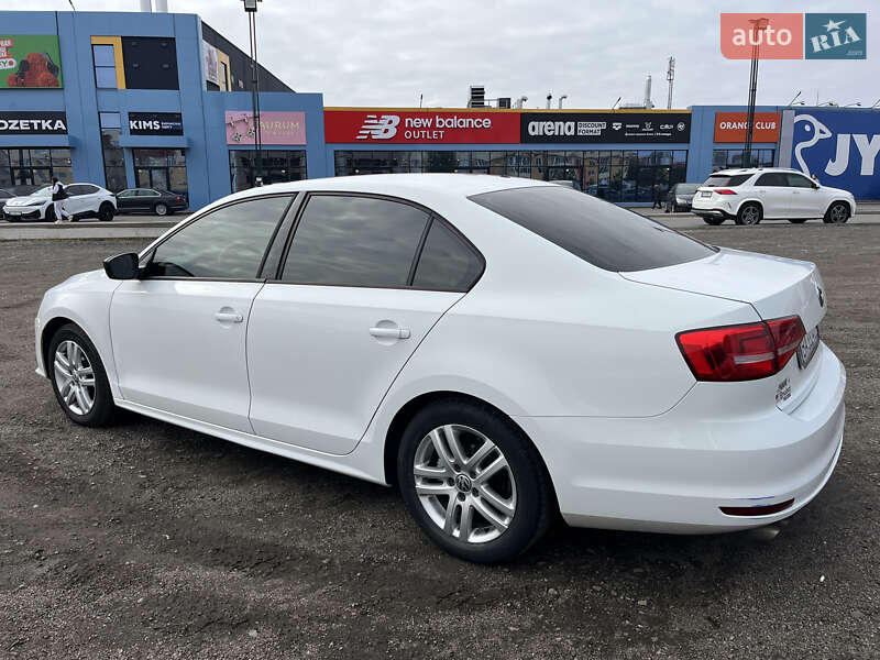 Седан Volkswagen Jetta 2014 в Києві фото 3 Седан Volkswagen Jetta 2014 в Києві