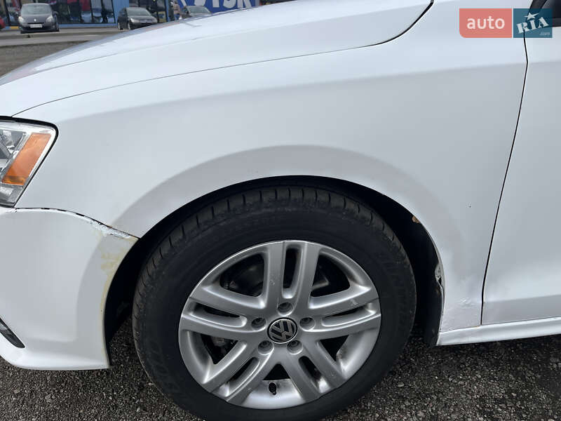 Седан Volkswagen Jetta 2014 в Києві фото 11 Седан Volkswagen Jetta 2014 в Києві